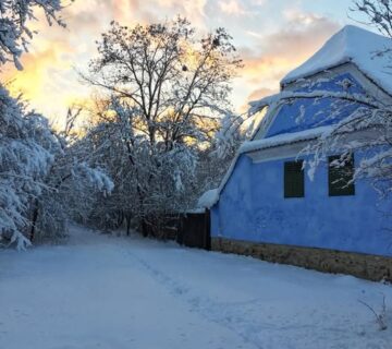 Vulcanul Stins, Lacul de Smaralad și satul Viscri, una dintre reședințele de vară ale prințului Charles